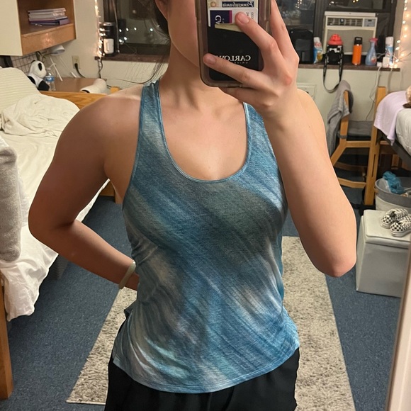 NIKE WORKOUT TOP - Picture 4 of 8